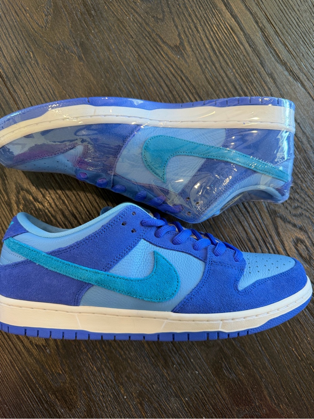 Nike Dunk Low Pro SB Fruity Pack Blue Raspberry men’s size 12